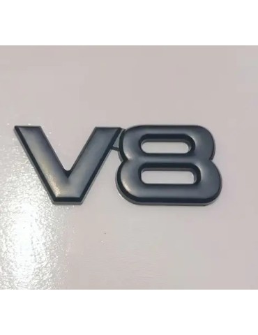 Emblem V8 svart metall  7,5cm x 3,2cm